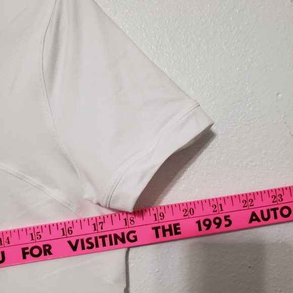 Lululemon Quick-Drying Short Sleeve Polo Shirt - Picture 8 of 10